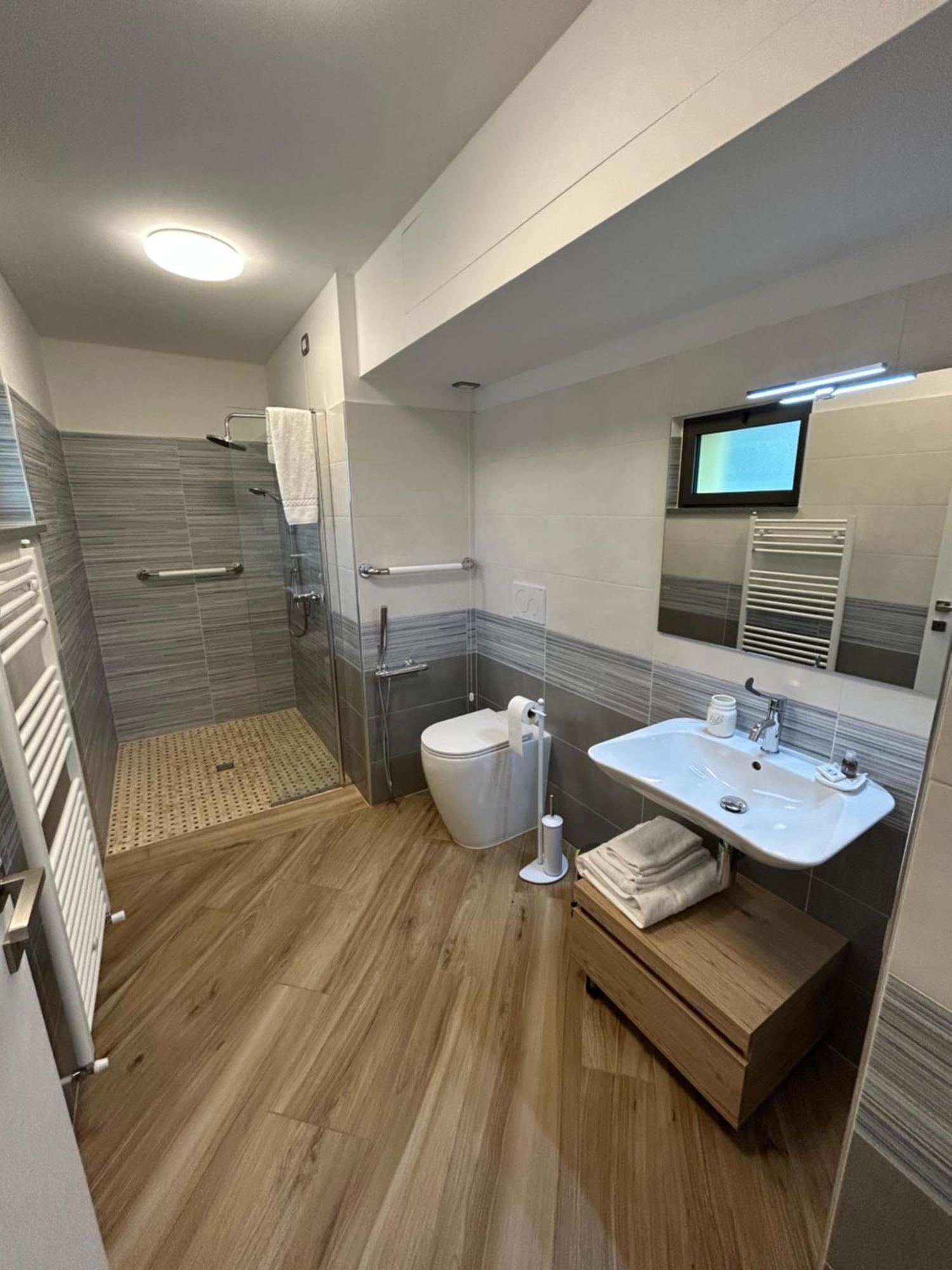 B&B Rio Rai Alpe Adria Gemona del Friuli Luaran gambar